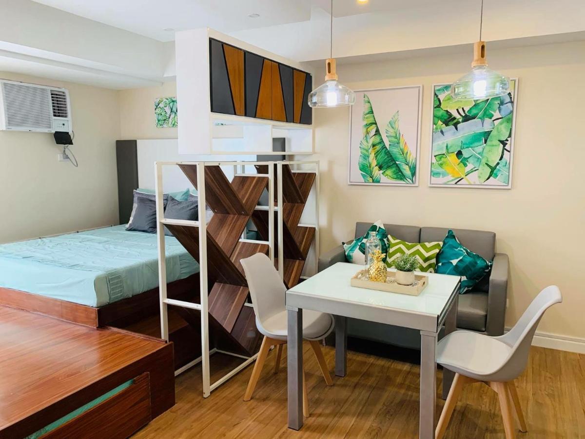 Feels Like Home Condos Abreeza Place Tower 1 & 2 Davao ภายนอก รูปภาพ