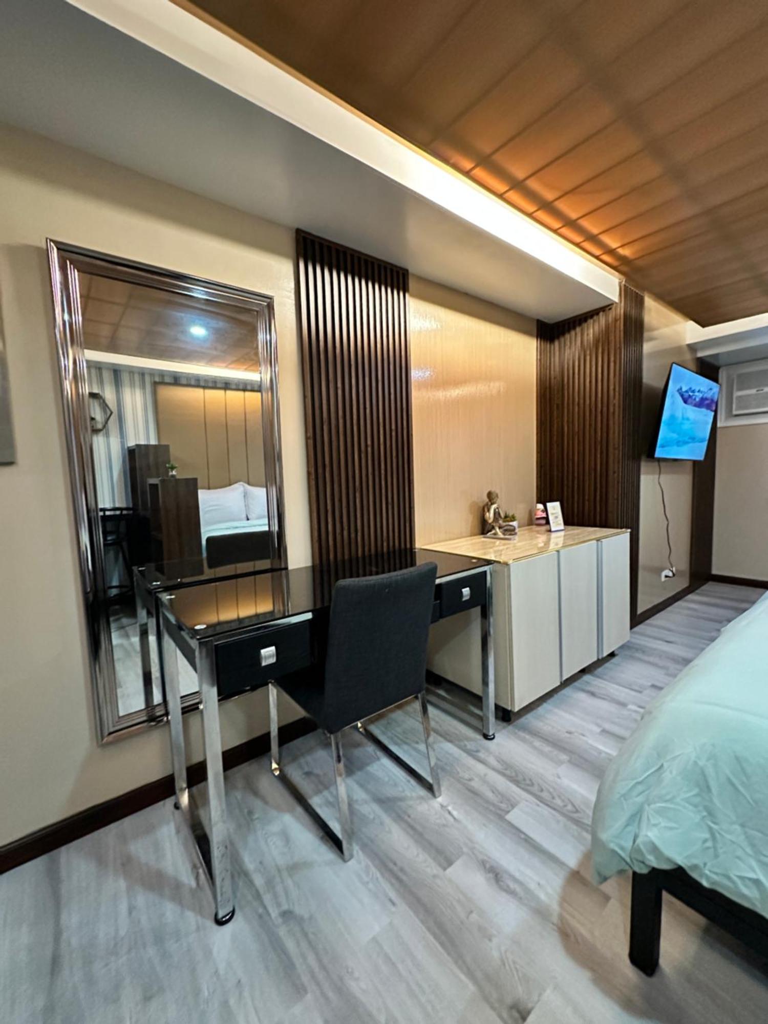 Feels Like Home Condos Abreeza Place Tower 1 & 2 Davao ภายนอก รูปภาพ